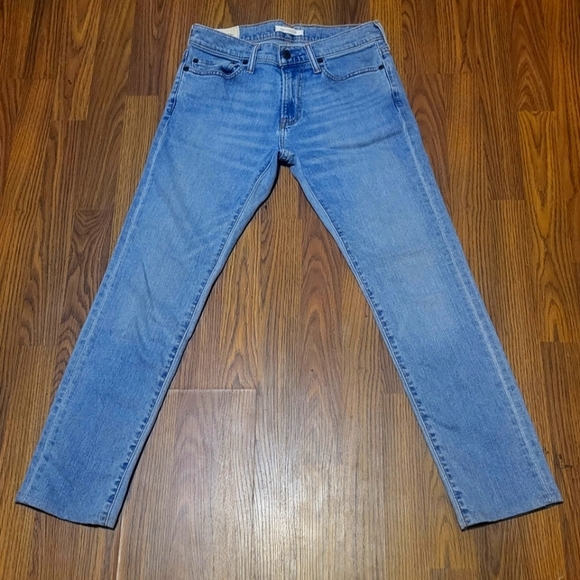 Abercrombie & Fitch Light Wash Skinny Stretch Blue Jeans Size W28/L30 - Picture 1 of 8